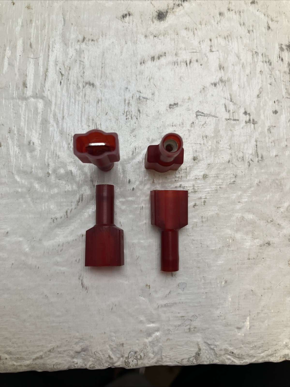 200 Nylon Male Disconnect Terminal 22-18 GA AWG Red 0.250 X .032 Extra Sleeve