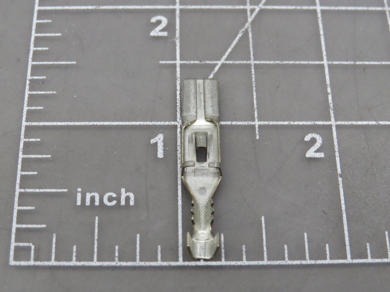 LOT OF 200 611-0398 12020125-L PACKARD 16-18 GA MALE TERMINAL T164241