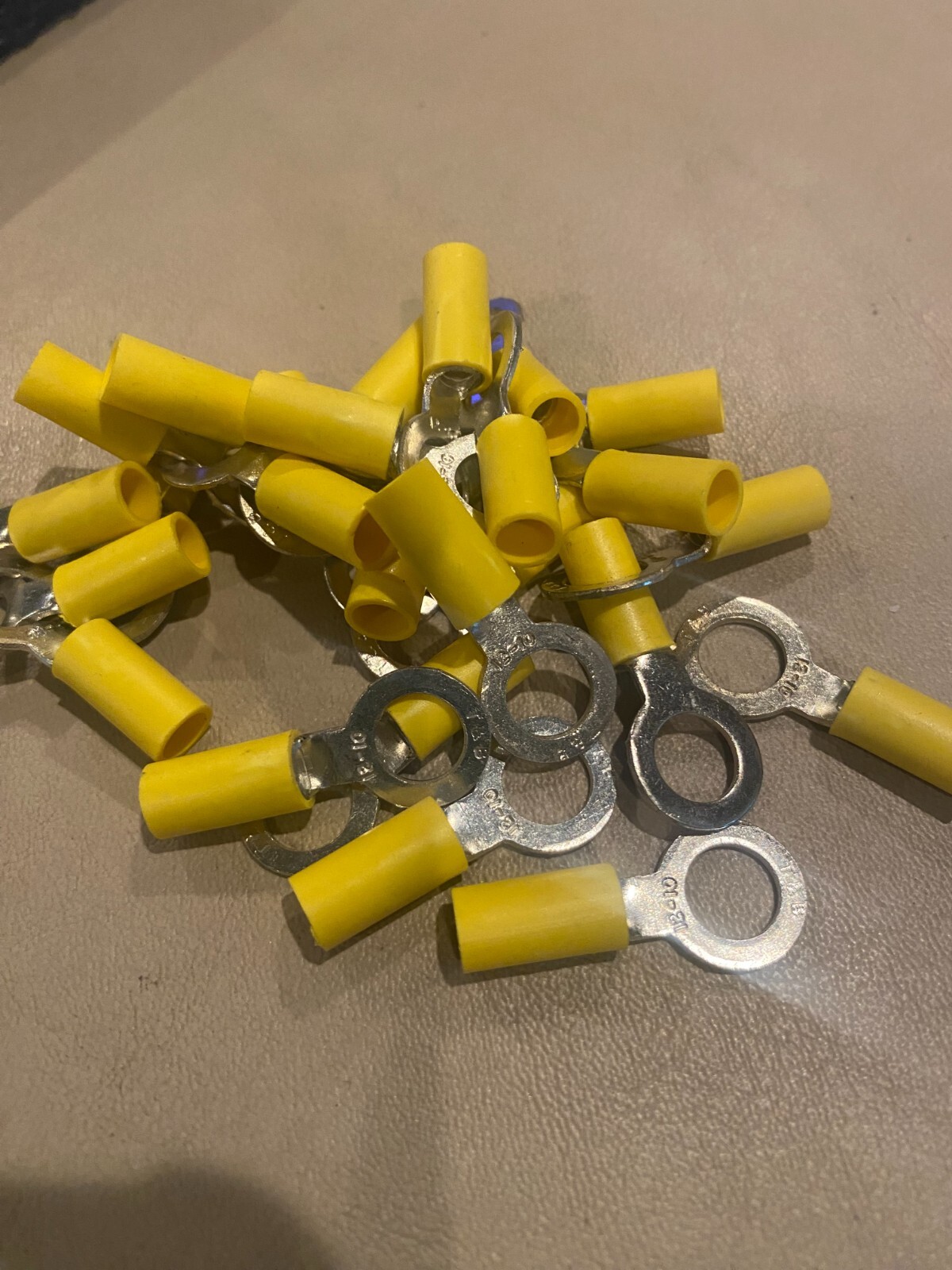 Yellow 12-10 Gauge Wire Ring Terminal Vinyl Connector Eyelet -5/16″