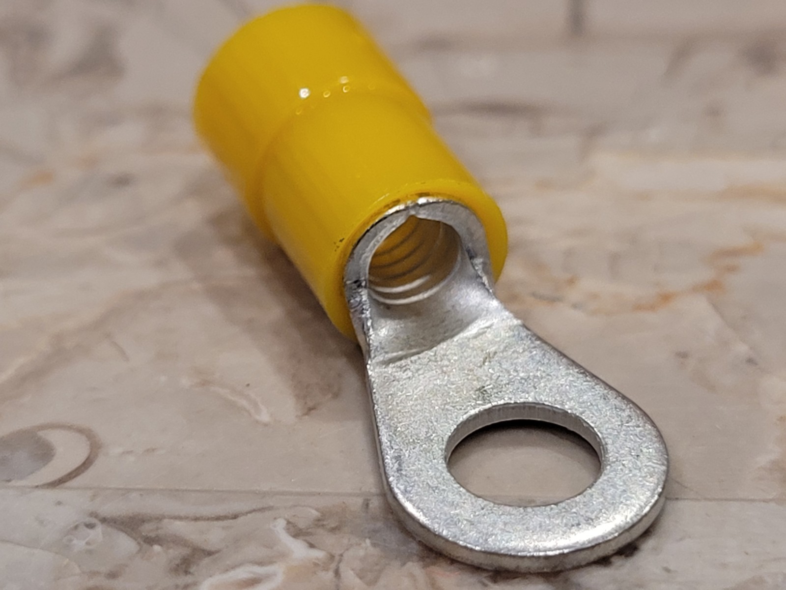 50 WURTH 4mm-6mm Insulated Ring Electrical Wire Connectors Spade Terminals