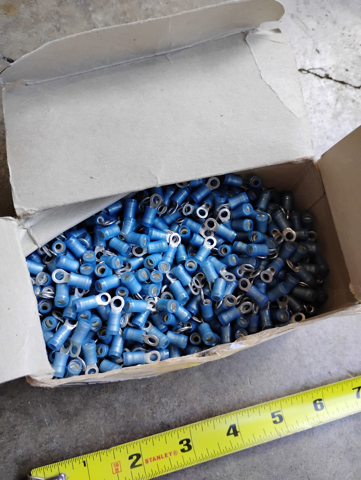 #6 Blue Ring Terminal Connector Metal 14-16 AWG Vinyl Crimp Partial box 500 pcs