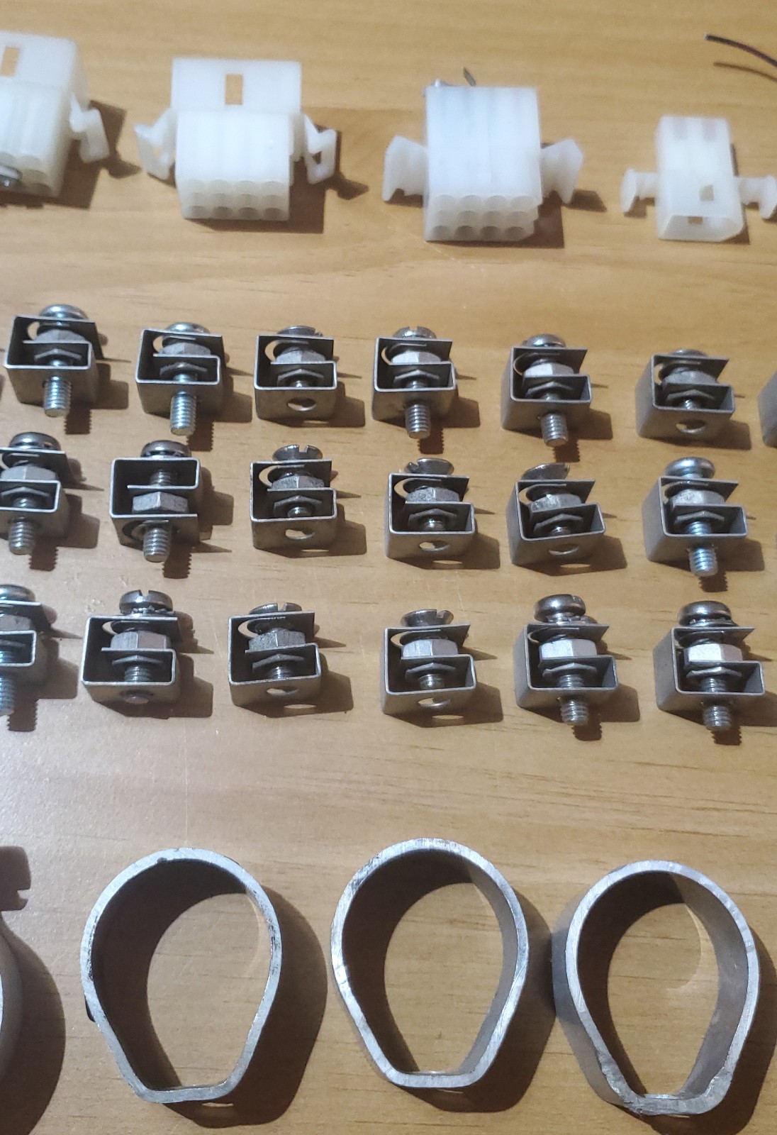 Large Lot Mixed Automotive Wiring Connectors Hardware Mounting Clips Harness
