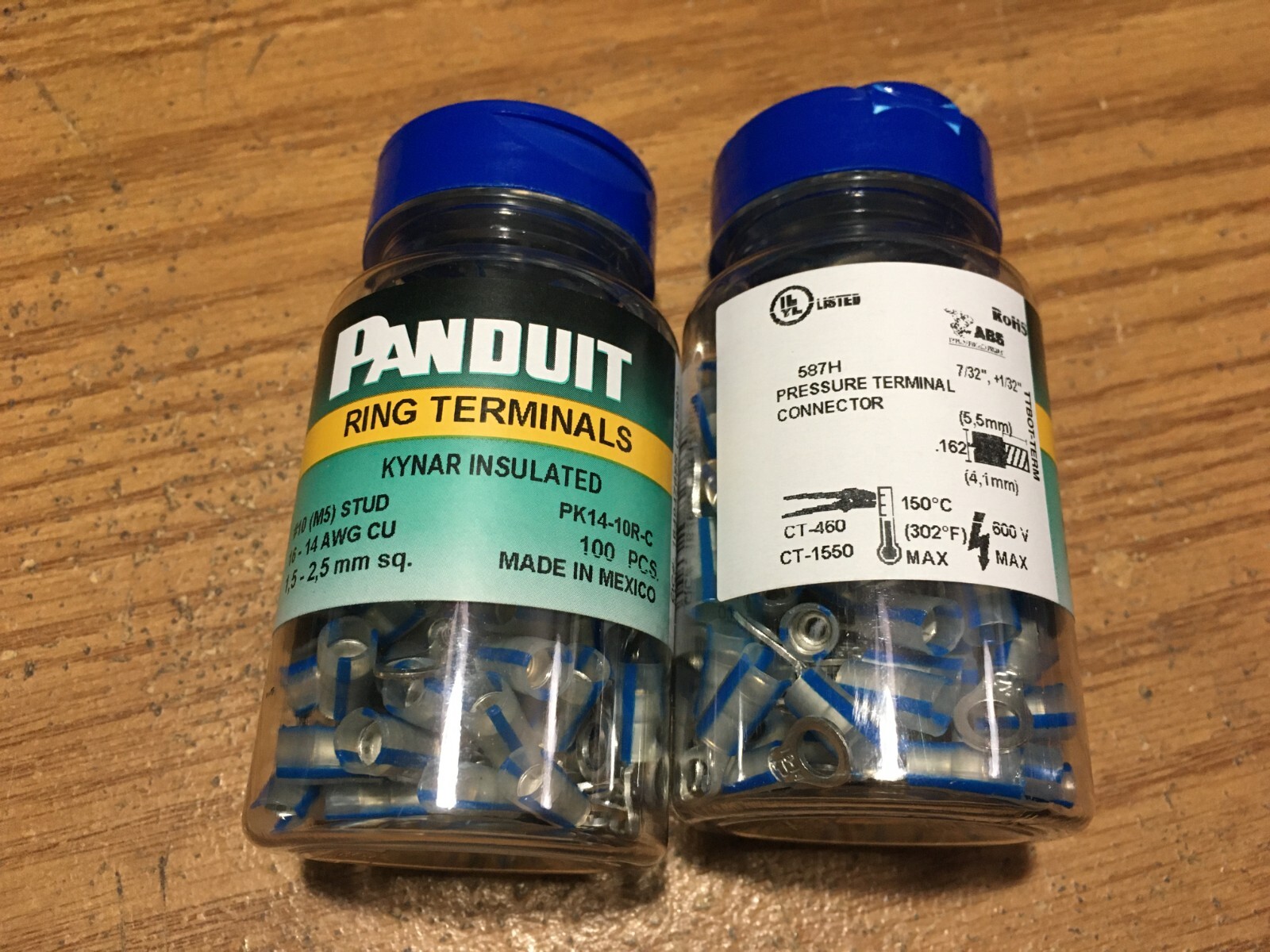Panduit® – 14-10R-C Ring Term KYNAR insulated 18 – 14 AWG #10 Stud Size Qty 200