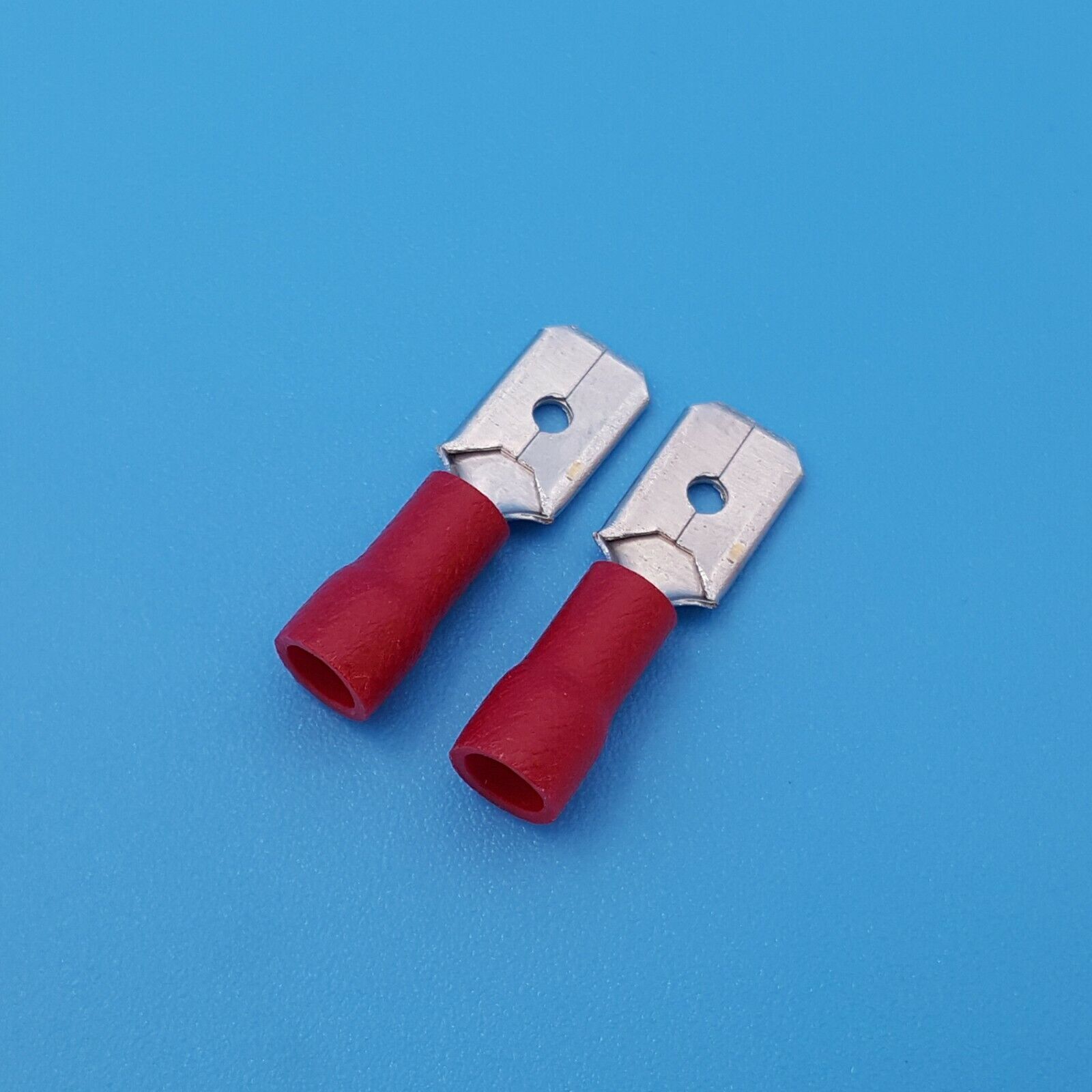100Pcs 6.3mm Spade Male Quick Disconnects 22-16AWG Wire Crimp Terminals Red