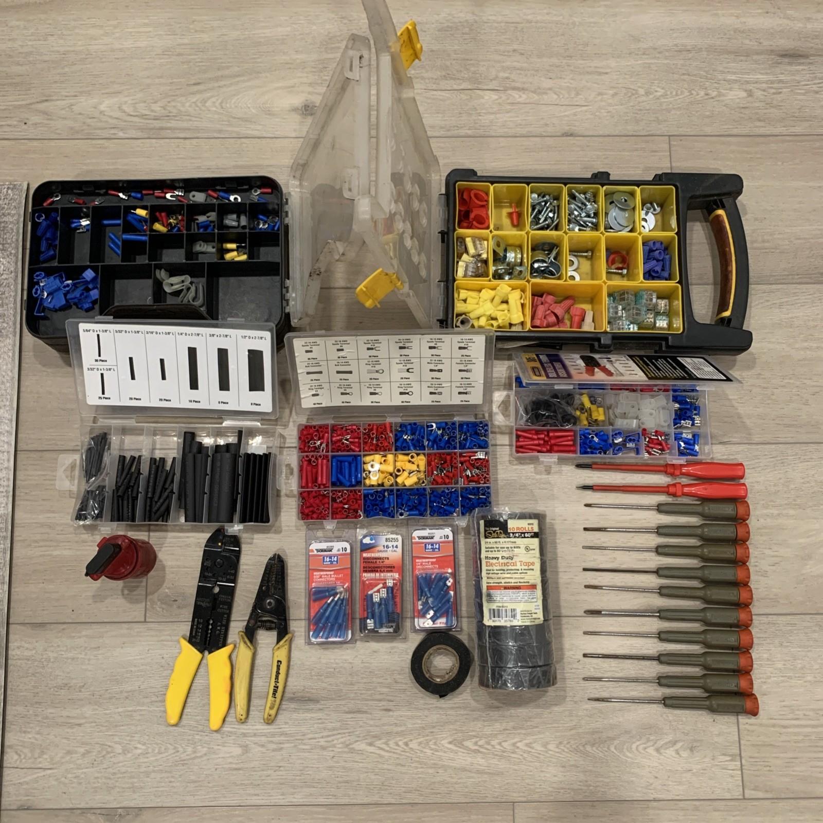 Electrical Tool Lot Wire Connectors Heat Shrink RIDGID Screwdrivers Kit