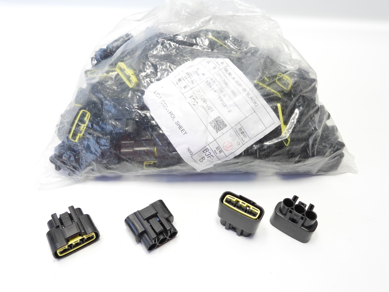 (100 Qty) Furukawa QLW-A-B3F-B Connector Housing Only Black