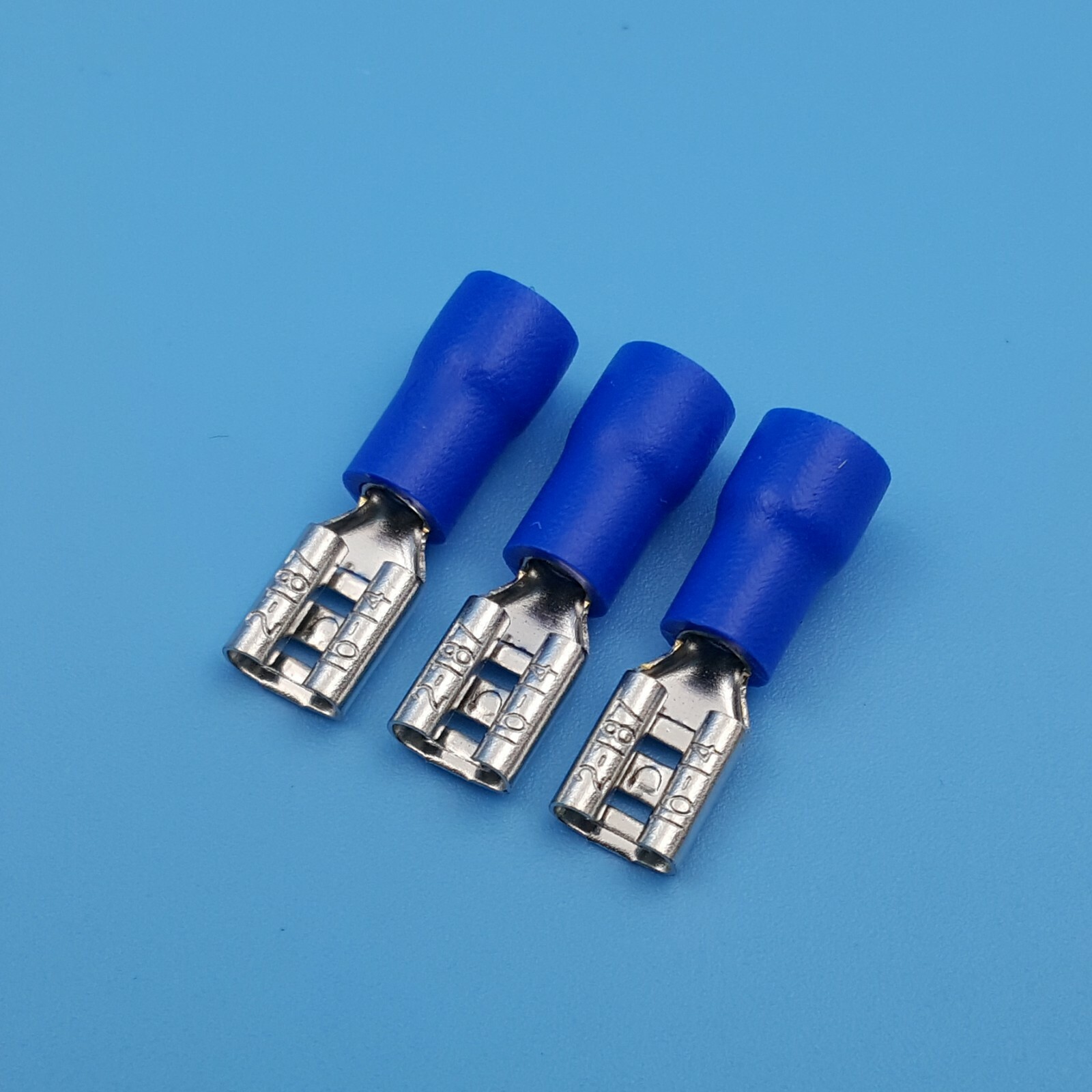 100Pcs Blue Female 4.8mm Spade Quick Disconnect 16-14 AWG Wire Crimp Terminals