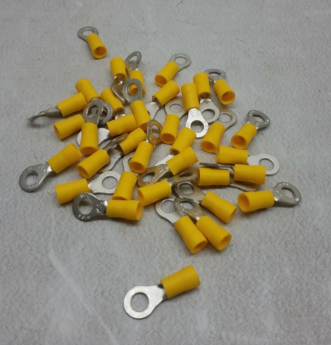 721122 Napa Ring Terminals 12-10 Gauge 1/4″ PVC Quantity 36 Pieces