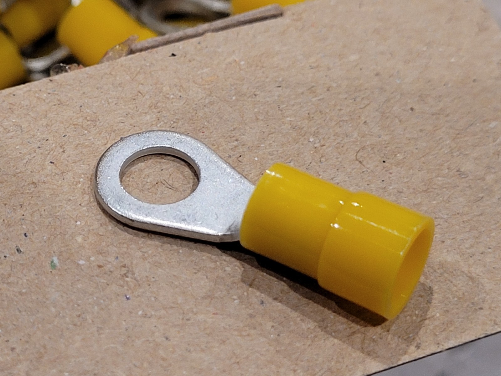 50 WURTH 4,0-6,0 mm Insulated Electrical Wire Connectors Crimp Ring Terminals