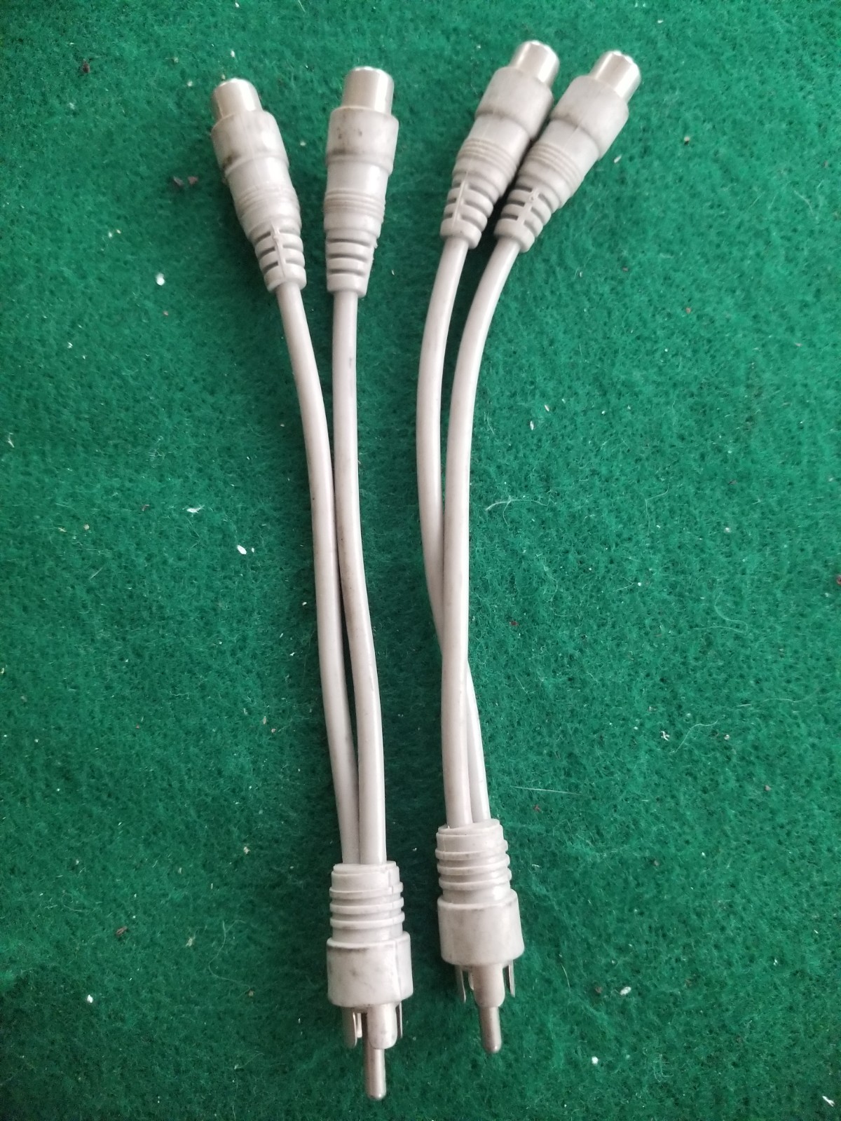 2 pcs Vintage RCA Male split 2 RCA Female Y cable 6 inches long Made In USA